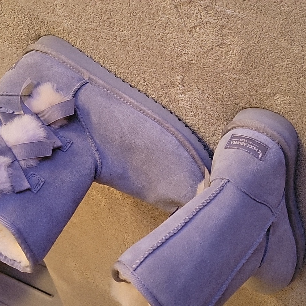 Women's new Koolaburra by Ugg, grey boots, size 8